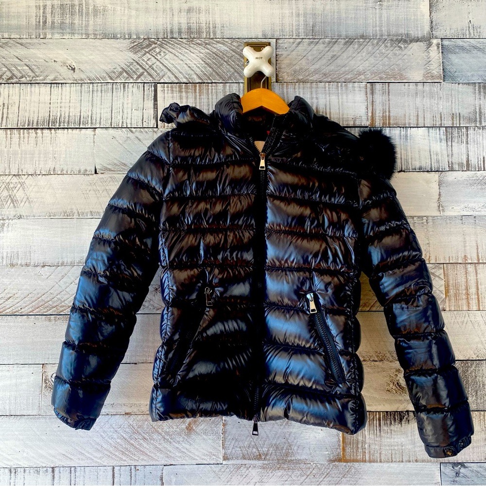 Moncler Black Puffer with fur trimmed removable collar size Small